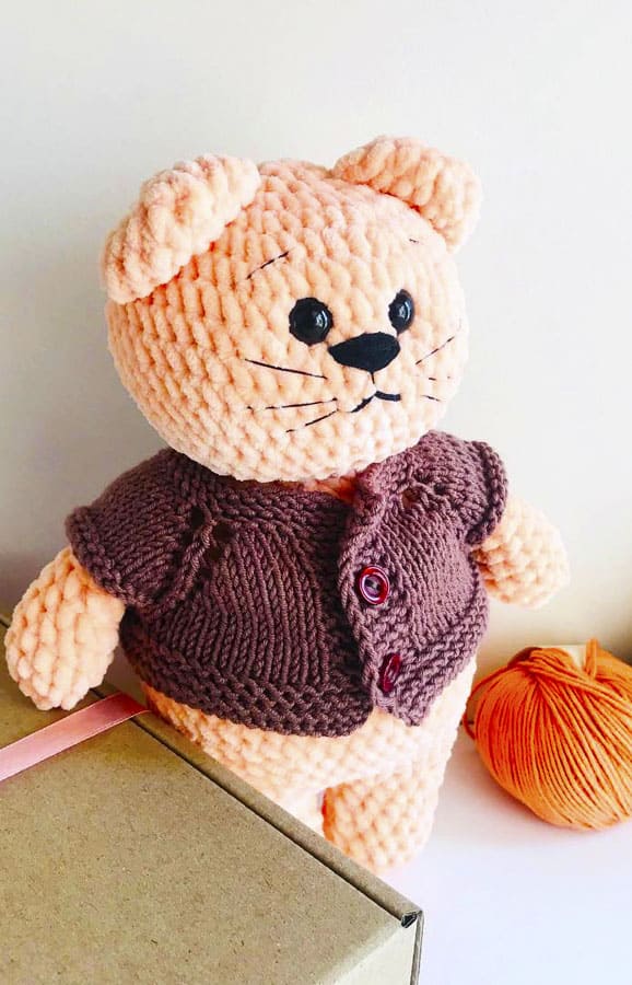 Crochet Plush Lovely Cat Amigurumi PDF Free Pattern