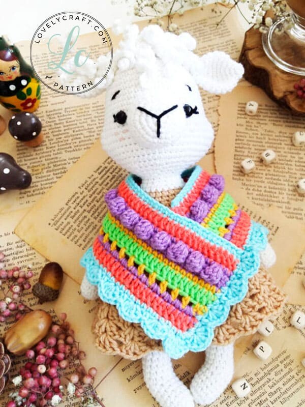 Lama Patmos muñeca amigurumi patrón de ganchillo gratis