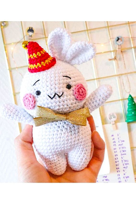 Paso a Paso Conejito De Navidad Amigurumi Patrón Gratis En Español
