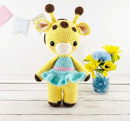 Amelia The Giraffe Amigurumi Free Crochet Pattern