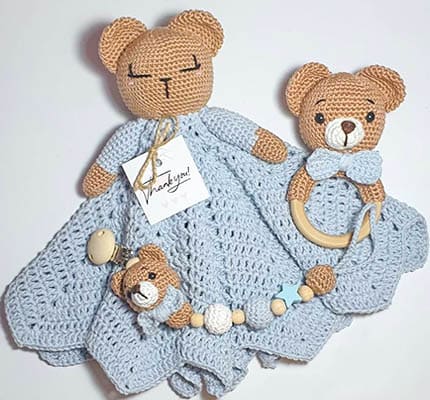 newborn baby amigurumi blanket pattern, pacifier clip rattle free pattern