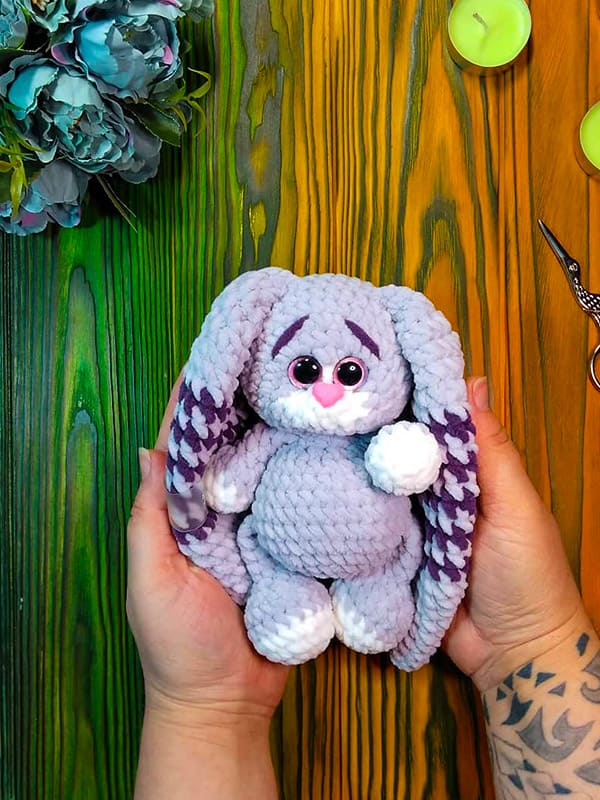 Conejito Neon PDF Amigurumi Patrón Gratis