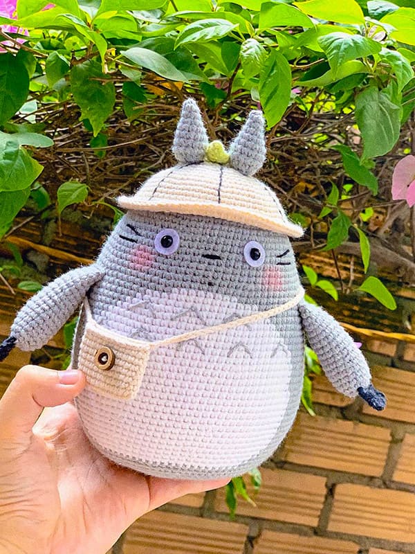 Mini Totoro Crochet Keychain - A Free Pattern 