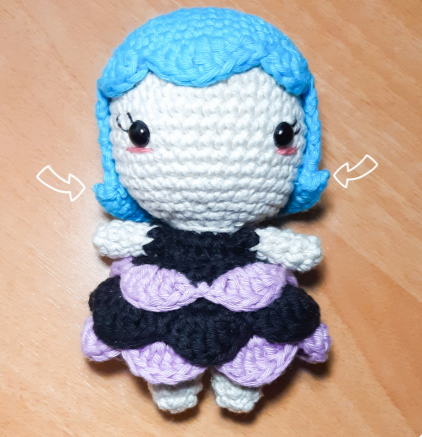 La bruja Luna PDF Amigurumi Patrón Gratis brazos