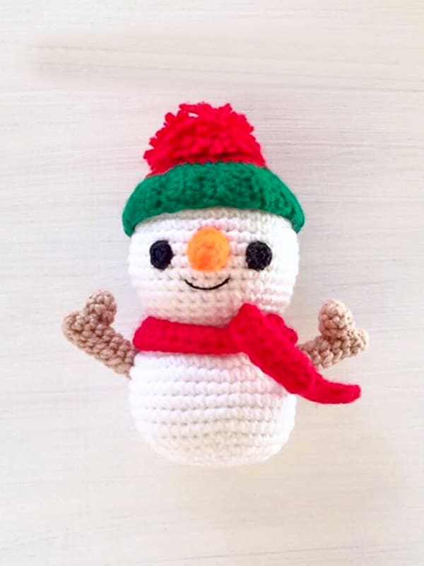 Christmas Crochet Snowman Yuki Amigurumi Free Pattern