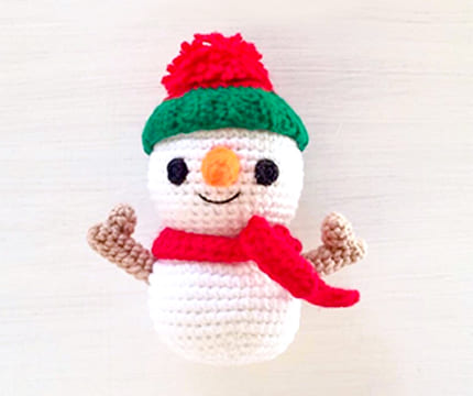Christmas Crochet Snowman Yuki Amigurumi Free Pattern