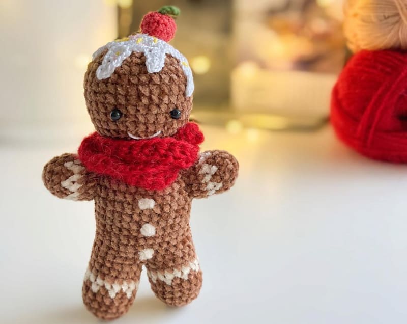 Cute Crochet Gingerbread Amigurumi PDF Free Pattern (6)