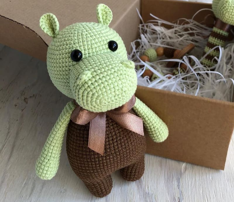 Cute Crochet Hippo Amigurumi PDF Free Pattern (1)