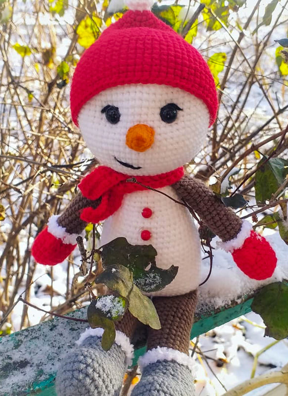 Cute Crochet Snowman PDF Amigurumi Free Pattern (1)