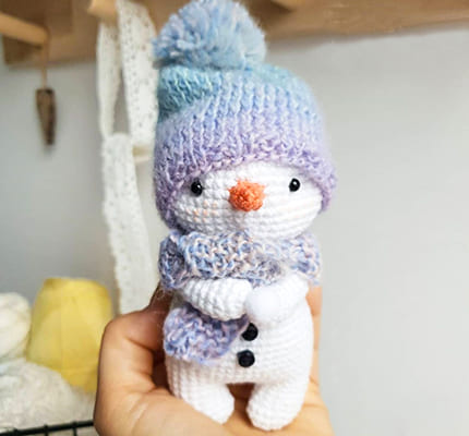 Cute Kid Crochet Snowman Amigurumi Free Pattern