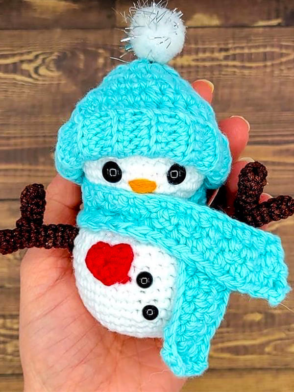 Muñeco De Nieve Del Corazón PDF Amigurumi Patrón Gratis