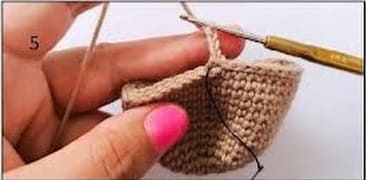 crochet christmas tree ornament angel amigurumi free pattern hat with hair