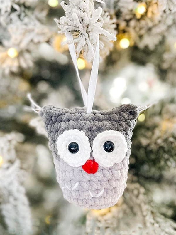 Adorno De Búho De Navidad PDF Amigurumi Patrón Gratis detalles