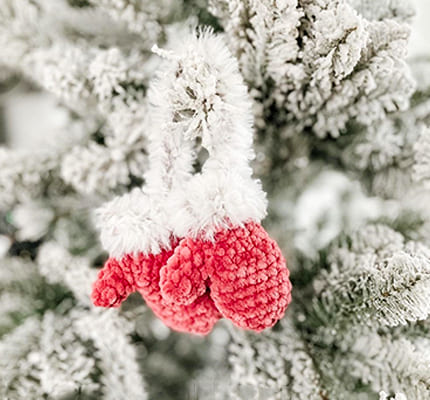 Christmas Crochet Mittens Ornament Free Pattern