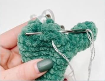 Crochet Christmas Cactus Ornament Free Pattern-cactus needles-2