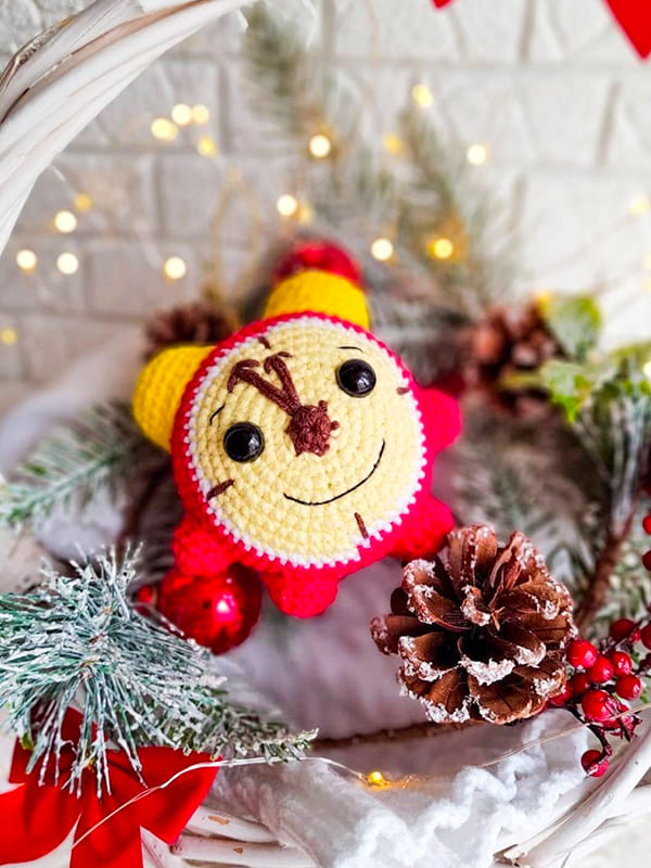 Crochet Christmas Watch Ornament Amigurumi Free Pattern