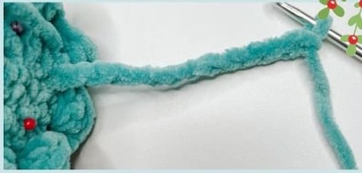Crochet Jellyfish Christmas Ornament Amigurumi Free Pattern- tentacles-2