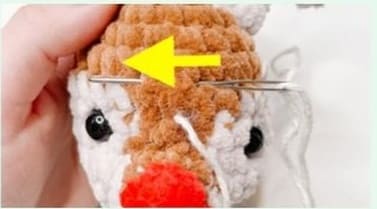 Crochet Reindeer Christmas Ornament Amigurumi Free Pattern face details 2