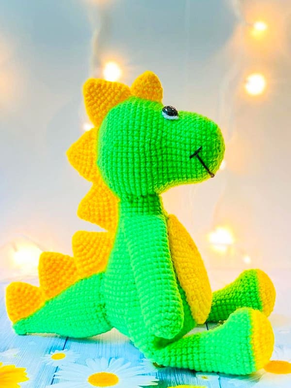 Lindo Dinosaurio PDF Amigurumi Patrón Gratis (3)