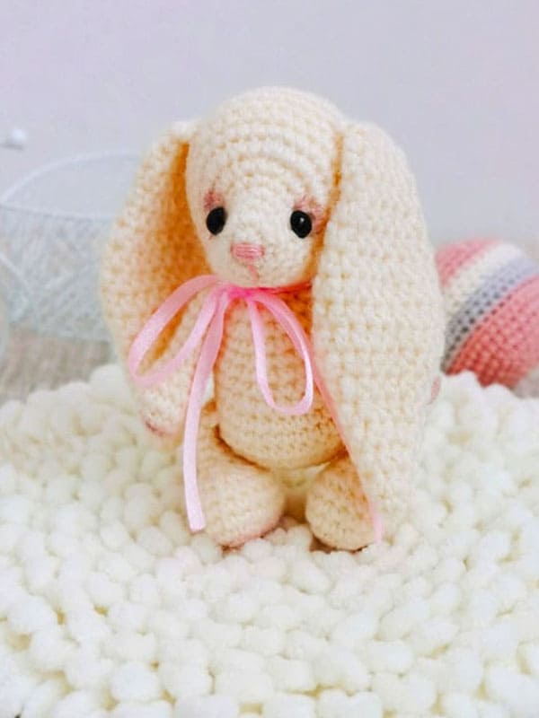 Lindo Pequeña Conejo PDF Amigurumi Patrón Gratis