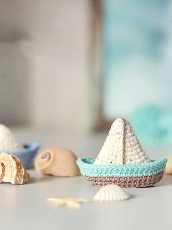 PDF Crochet Boat & Sailboat Amigurumi Free Pattern03