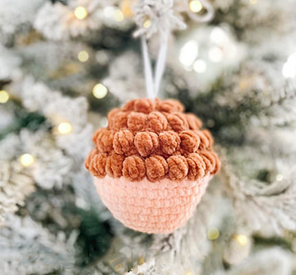 crochet acorn ball ornament free pattern