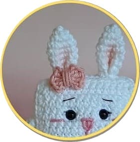 Charlotte's Amigurumi Free Crochet Pattern- bow
