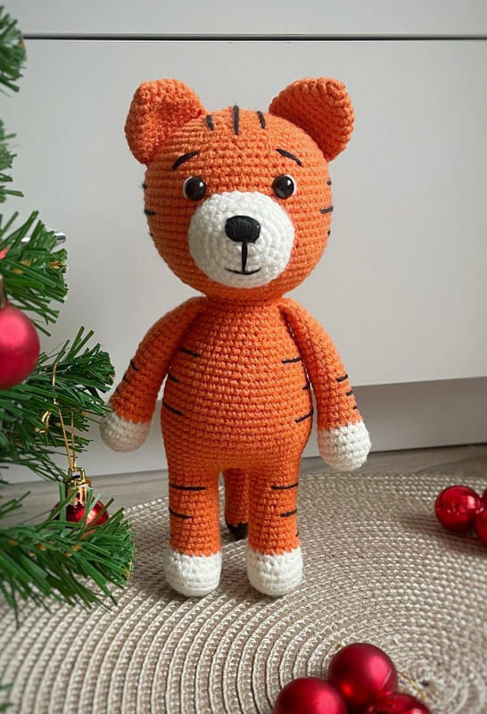 Tiger with Overalls Crochet Amigurumi Free Pattern (3)