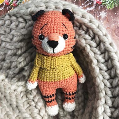 Cute Tiger in Sweater Crochet Amigurumi PDF Pattern (1)