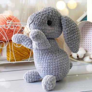 Conejo de peluche fácil Lelya Amigurumi PDF Patrón Gratis (1)