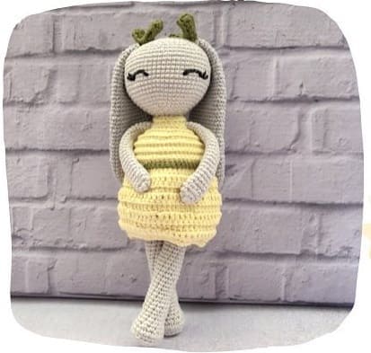 Preciosa Conejita Molly Amigurumi PDF Patrón Gratis